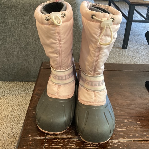 Sorel waterproof Cub boots size 7 - Picture 2 of 11
